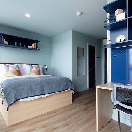 Coleman Court Summer Apartments Корк Экстерьер фото