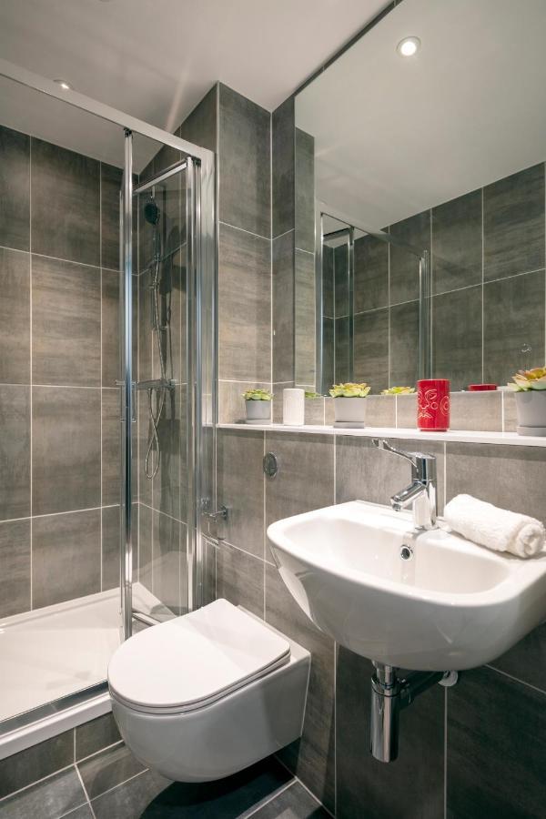 Coleman Court Summer Apartments Корк Экстерьер фото
